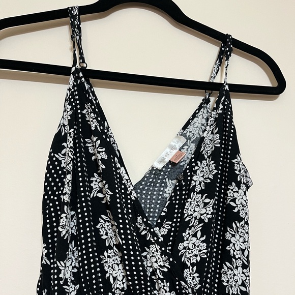 Band of Gypsies Floral Jumpsuit Sz Medium - Picture 2 of 7